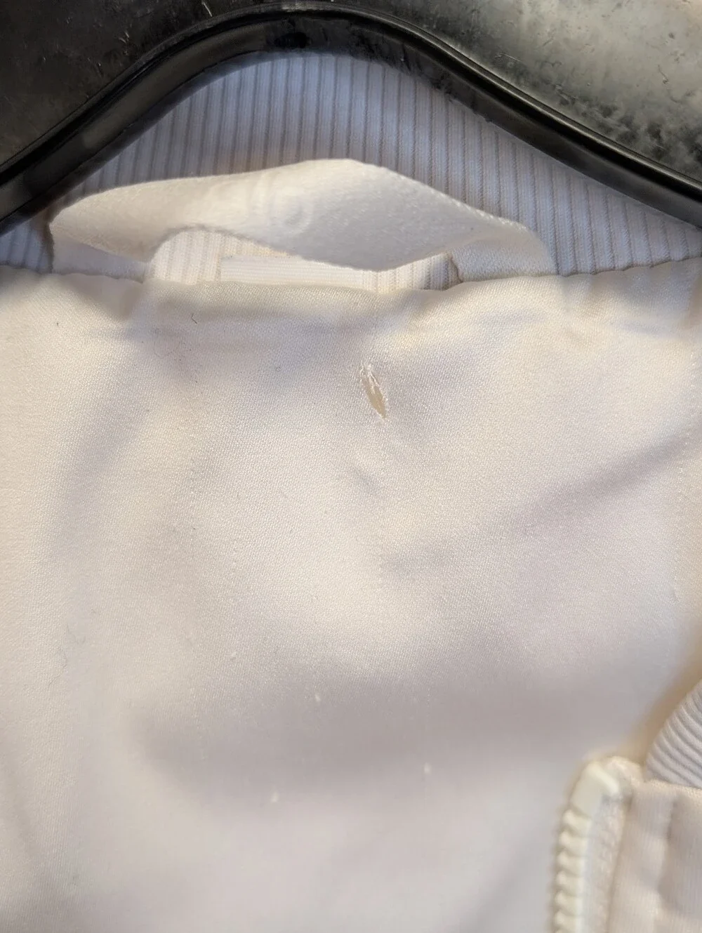 Alo Yoga Ivory Cropped Bomber Full Zip Jacket Athleisure